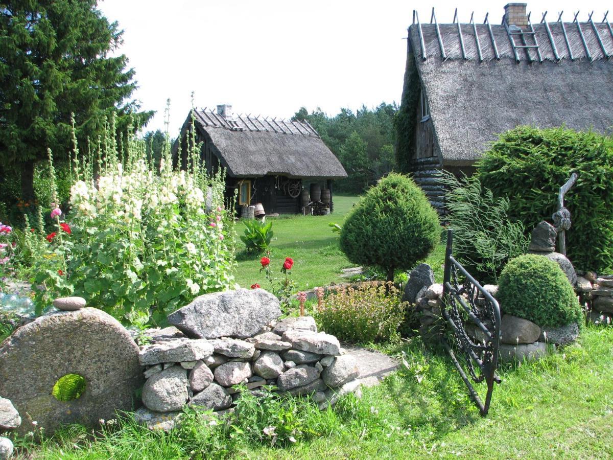Villa Kadariku Tourism Farm Sakla Exterior foto